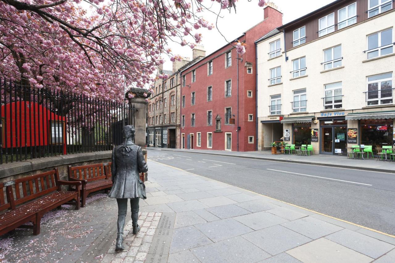 Joivy Affordable 3,4,5 And 12 Bed Private Flats Next To Royal Mile (Adults Only) — Photos 2